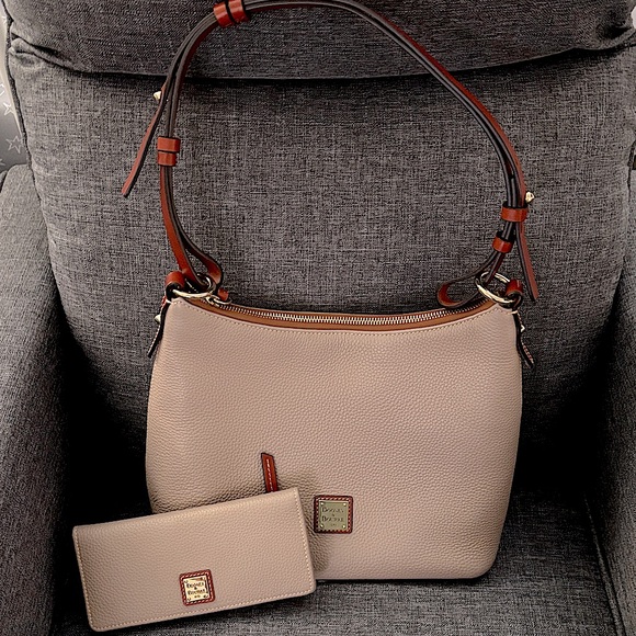 Dooney & Bourke Handbags - Dooney & Bourke purse and wallet